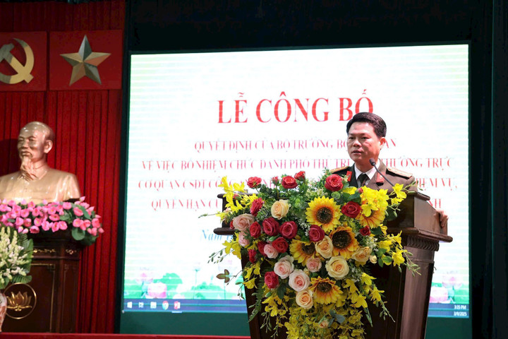 Công an tỉnh Nam Định công bố quyết định bổ nhiệm Phó Thủ trưởng Thường trực Cơ quan CSĐT