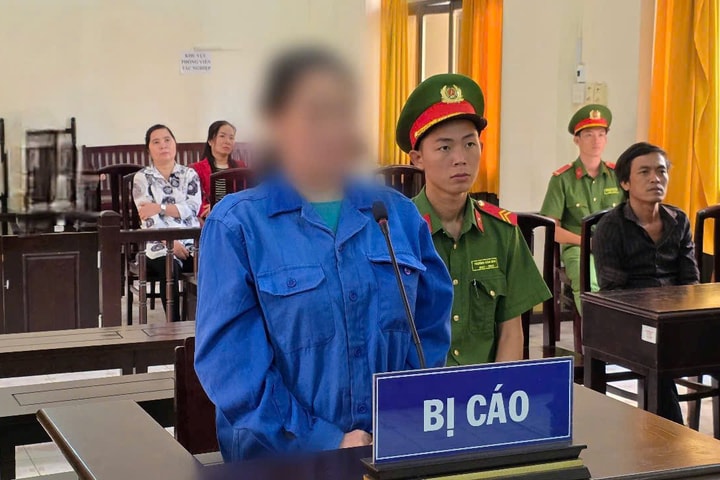 Vợ tạt axit khiến chồng tử vong