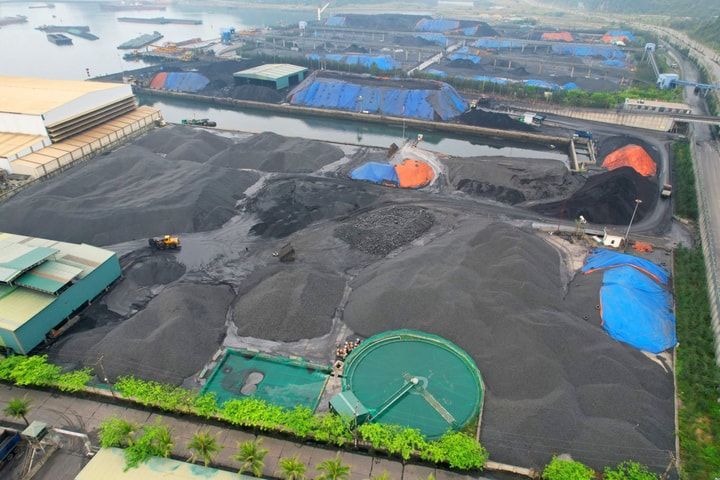 Thu NSNN từ ngành than, khoản thu nội địa chiếm tỷ trọng lớn trong năm 2025