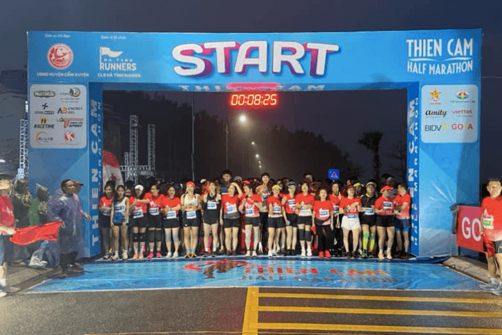 Khởi động mùa du lịch Hà Tĩnh bằng giải Thiên Cầm Half Marathon 2025