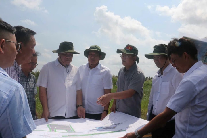 Bí thư Tỉnh ủy Cà Mau kiểm tra thực tế các dự án, công trình trọng điểm