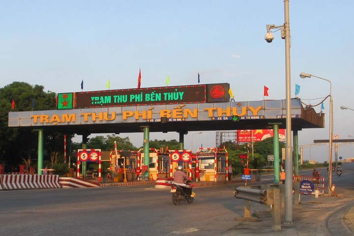 Xin ý kiến Bộ Xây dựng về việc giảm phí qua trạm Bến Thủy 1