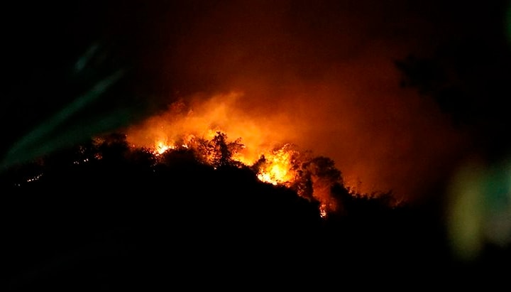 Người dân đốt thực bì khiến hơn 15ha rừng bị cháy