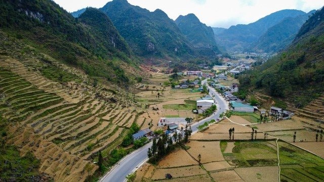 Hơn 100 tỷ đồng nâng cấp tuyến đường lên Cao nguyên đá Đồng Văn