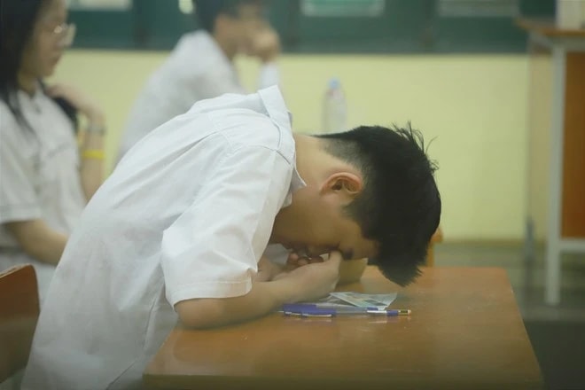 Kỹ năng quản lý cảm xúc: "Phao cứu sinh" cho học sinh mùa thi tốt nghiệp THPT