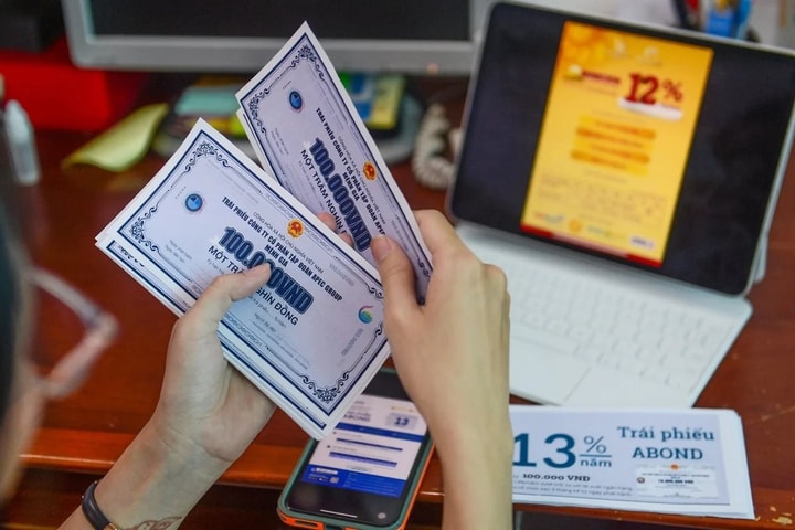 Đề xuất phạt 2,5 tỷ đồng hành vi làm giả giấy tờ chứng minh đủ điều kiện chào bán trái phiếu