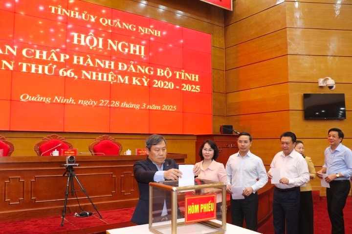 Ông Vũ Quyết Tiến làm Phó Bí thư Tỉnh ủy Quảng Ninh