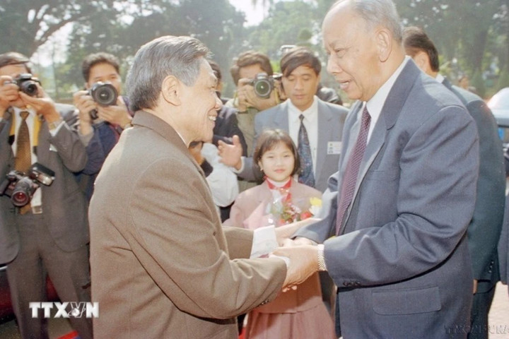 "Phải giữ gìn quan hệ đặc biệt Lào-Việt Nam mãi luôn là mối quan hệ tốt nhất"