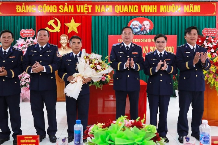Đại hội Chi bộ phòng Phòng chống tội phạm, vi phạm - Vùng Cảnh sát biển 4