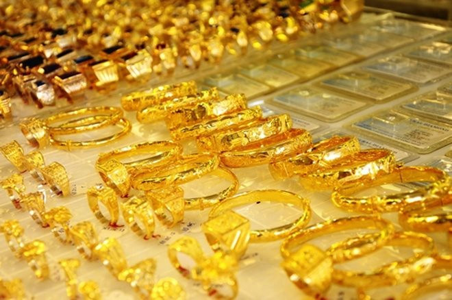 Giá vàng hôm nay 14/4: Vàng miếng SJC lập đỉnh mới