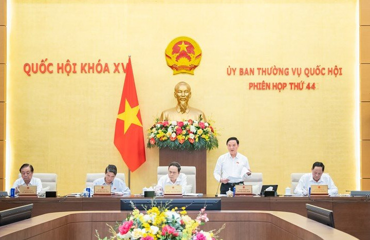 Quy định số lượng lãnh đạo, chế độ chính sách tại tỉnh, xã sáp nhập