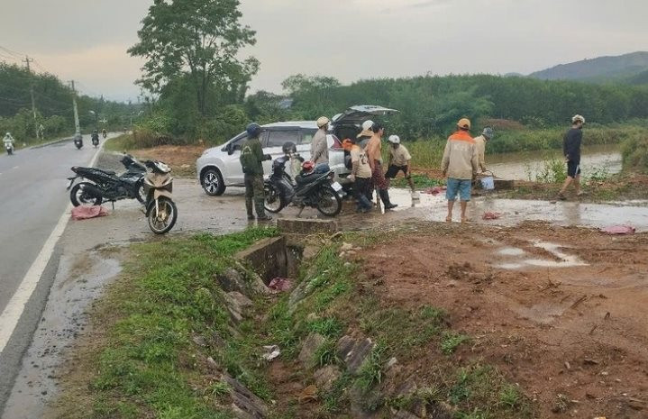 Sét đánh làm 7 người thương vong