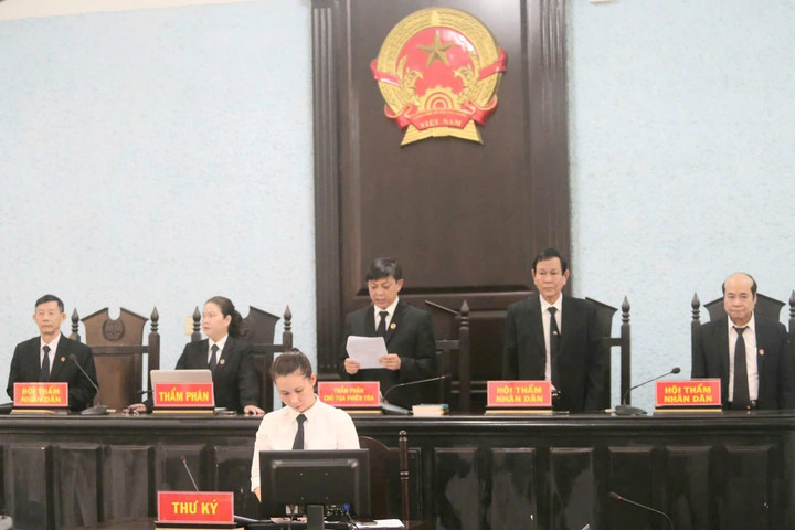 Mâu thuẫn, nam thanh niên cầm kéo đâm trọng thương người khác