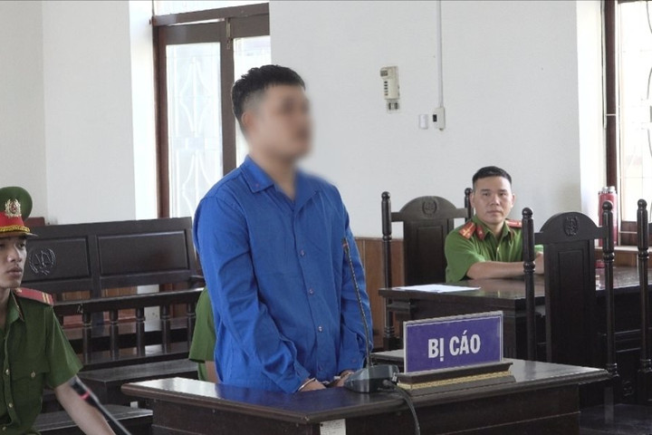Tàng trữ trái phép vũ khí quân dụng, thanh niên lĩnh án