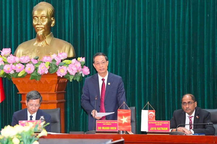 Lãnh đạo TP. Hải Phòng tiếp Đoàn công tác Đại sứ quán và lãnh đạo trẻ Singapore