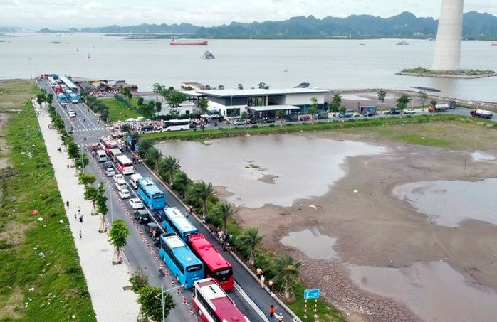 Hải Phòng tạm dừng cho ô tô qua phà Đồng Bài vào thời gian nào?
