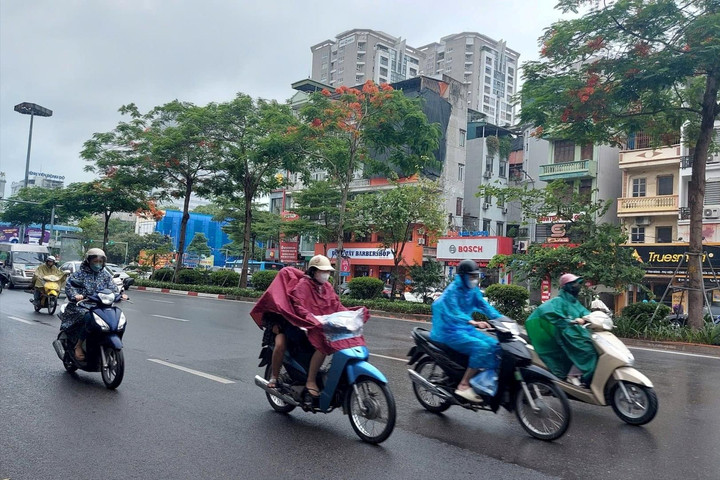 Thời tiết ngày 24/4: Miền Bắc hạ nhiệt