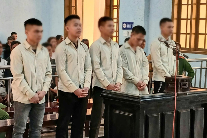 Mâu thuẫn với con, nhóm côn đồ đến nhà đánh người cha tử vong