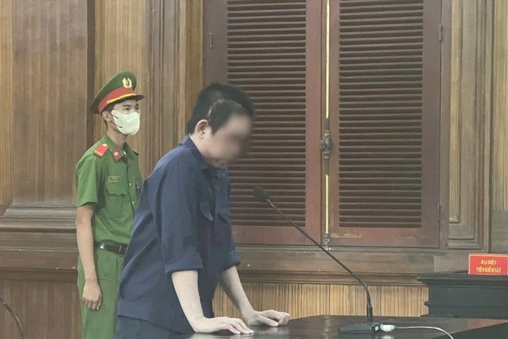 Chiếm đoạt hơn 4,1 tỷ đồng tiền lệ phí đăng ký xe