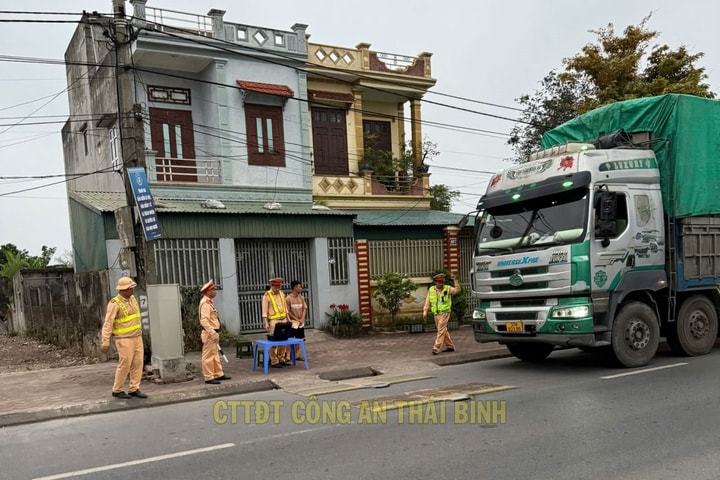 Thái Bình mở cao điểm bảo đảm trật tự an toàn giao thông dịp lễ 30/4 - 1/5
