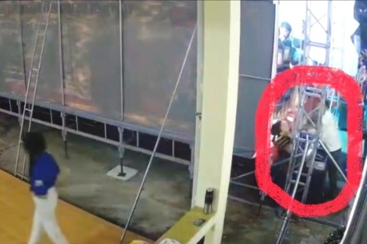 Vụ học sinh bị điện giật tử vong khi diễn văn nghệ: Đã phát hiện điện bị rò rỉ từ trước