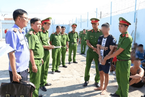 Đánh bạc ăn thua hàng trăm triệu đồng tại cơ sở cai nghiện ma túy