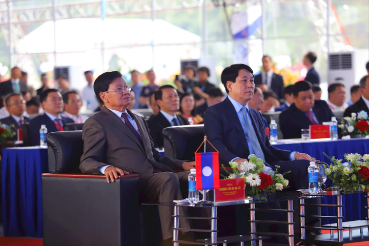 Chủ tịch nước Lương Cường tiếp Tổng Bí thư, Chủ tịch nước Lào