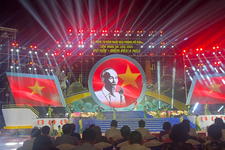 Tưng bừng khai mạc Liên hoan du lịch “Đồ Sơn – Điểm đến 4 mùa”