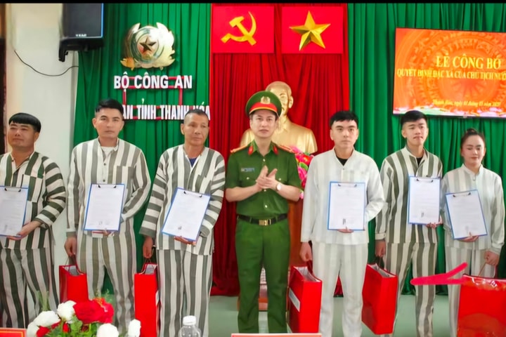 Thanh Hóa: Công bố quyết định đặc xá của Chủ tịch nước cho 44 phạm nhân