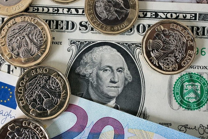Tỷ giá USD ngày 2/5: Đồng USD vượt mốc 100