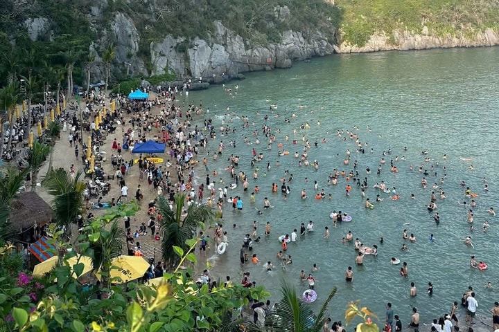 Hải Phòng đón gần 800.000 lượt khách dịp lễ 30/4 - 1/5