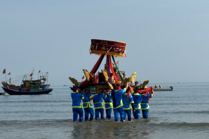 Hà Tĩnh tổ chức Lễ hội cầu ngư truyền thống