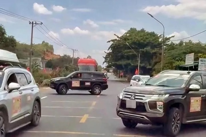 Tự ý dùng phương tiện cá nhân chặn đường giao thông, xử lý hành chính hay hình sự?