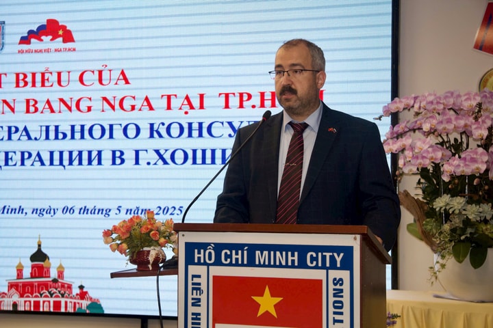 Họp mặt kỷ niệm 80 năm Ngày chiến thắng của nhân dân Nga