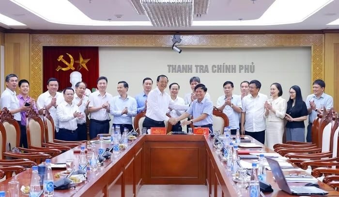 Thanh tra Chính phủ tiếp nhận 12 Thanh tra bộ