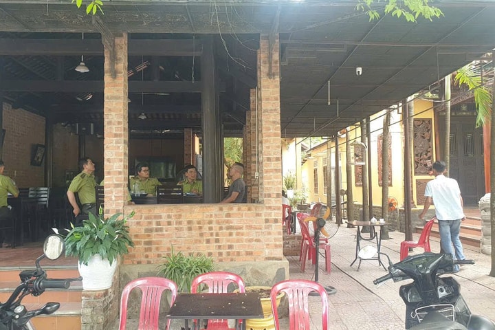 Kiểm tra, xử lý các địa điểm cà phê và mua bán chim cảnh