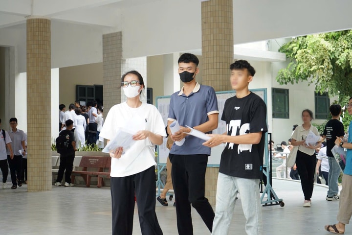 Lừa du học bằng giấy báo trúng tuyển giả