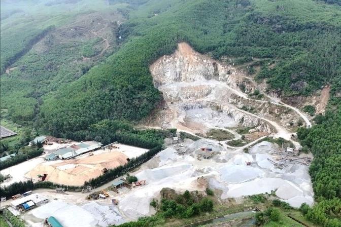 Chuyển hơn 5ha rừng để làm dự án khai thác đá vật liệu xây dựng