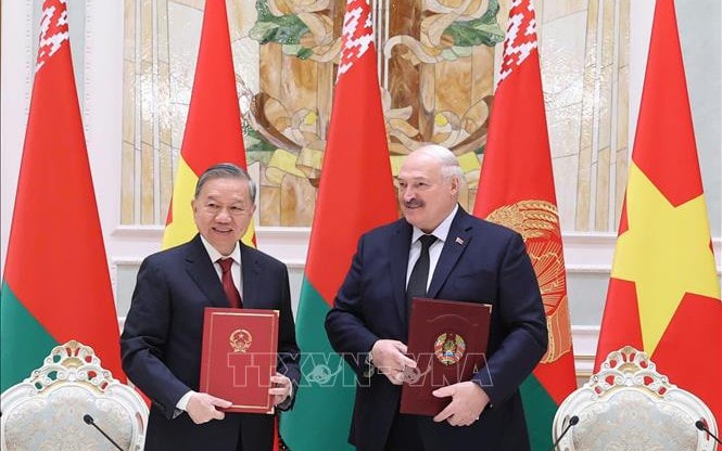 Tuyên bố chung về việc thiết lập quan hệ Đối tác Chiến lược Việt Nam-Belarus