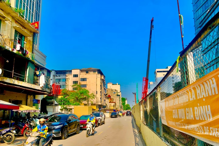 Hà Nội: Điều chỉnh lộ trình một số tuyến bus phục vụ thi công ga ngầm S12