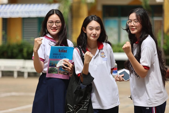 Đề xuất Hiệu trưởng cấp bằng tốt nghiệp THPT thay Giám đốc Sở GD&ĐT