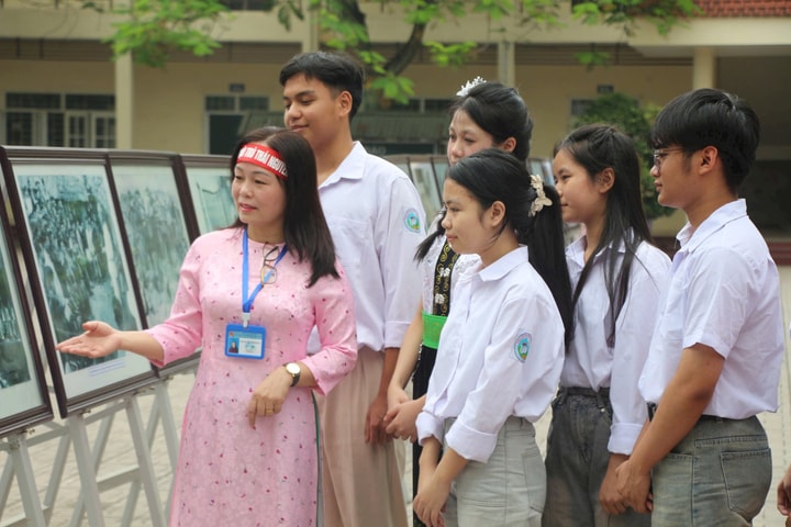 Đưa di sản văn hóa vào trường học