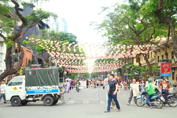 Công an Hà Nội bảo đảm an ninh sự kiện cung nghinh Xá lợi Đức Phật