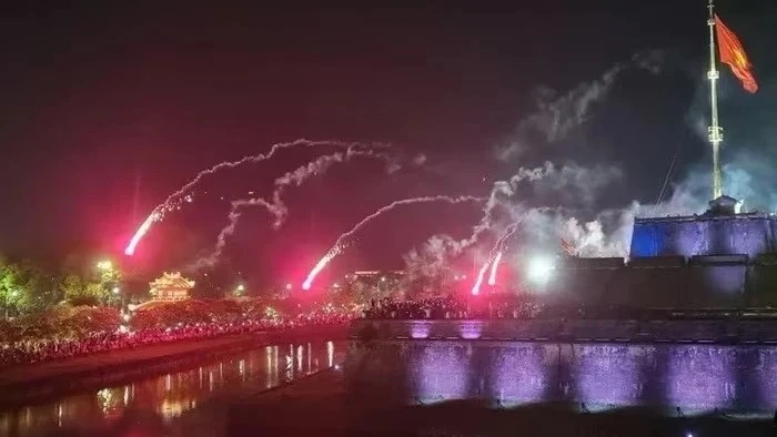 Chủ tịch UBND TP Huế chỉ đạo vụ bắn hỏa pháo tại Kỳ Đài Huế