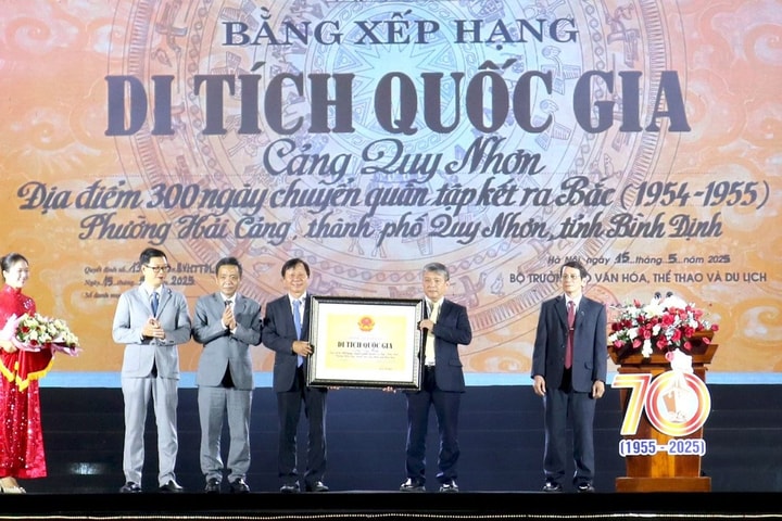 Bình Định long trọng tổ chức Lễ kỷ niệm 70 năm hoàn thành chuyển quân tập kết ra Bắc