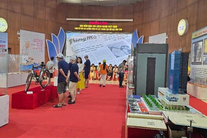 Ngày hội Báo chí Quảng Ninh chào mừng 100 năm Báo chí Cách mạng Việt Nam