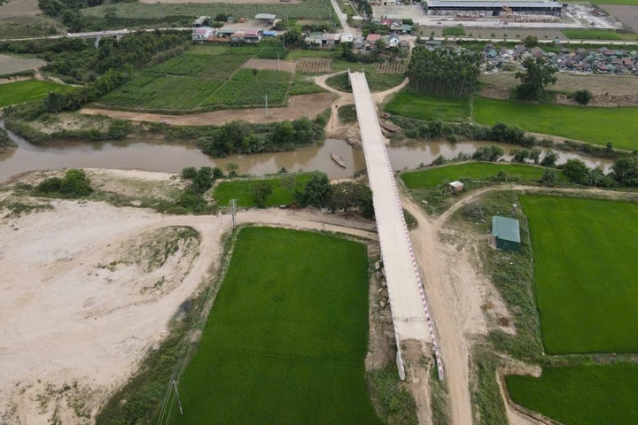 Đắk Lắk: Vì sao dự án “Bố trí ổn định dân di cư tự do” xã Vụ Bổn thi công cầm chừng?