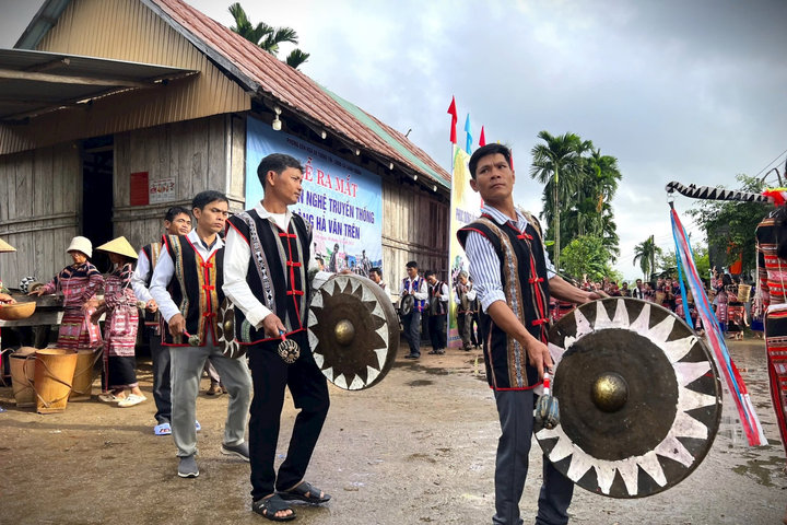Vân Canh tổ chức sự kiện văn hóa - du lịch 2025, lập hồ sơ di sản không gian cồng, chiêng, trống của người Chăm Hroi