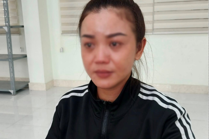 Đối tượng bị truy nã về tội đánh bạc ra đầu thú