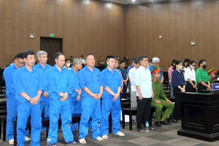 Cựu Thứ trưởng Nguyễn Linh Ngọc bị tuyên phạt 3 năm tù